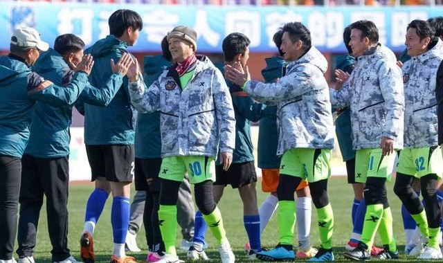滇港同心燃情绿茵！2026“滇港友谊赛”在昆明开赛